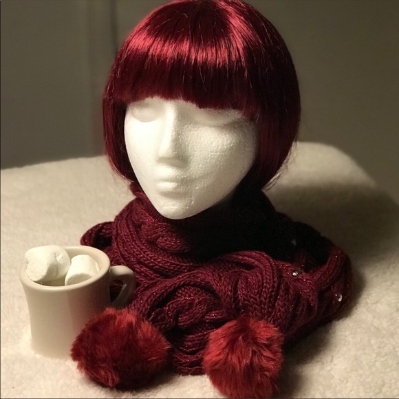 SOLD rust chunky cable knit scarf with pom pom - Picture 8 of 8